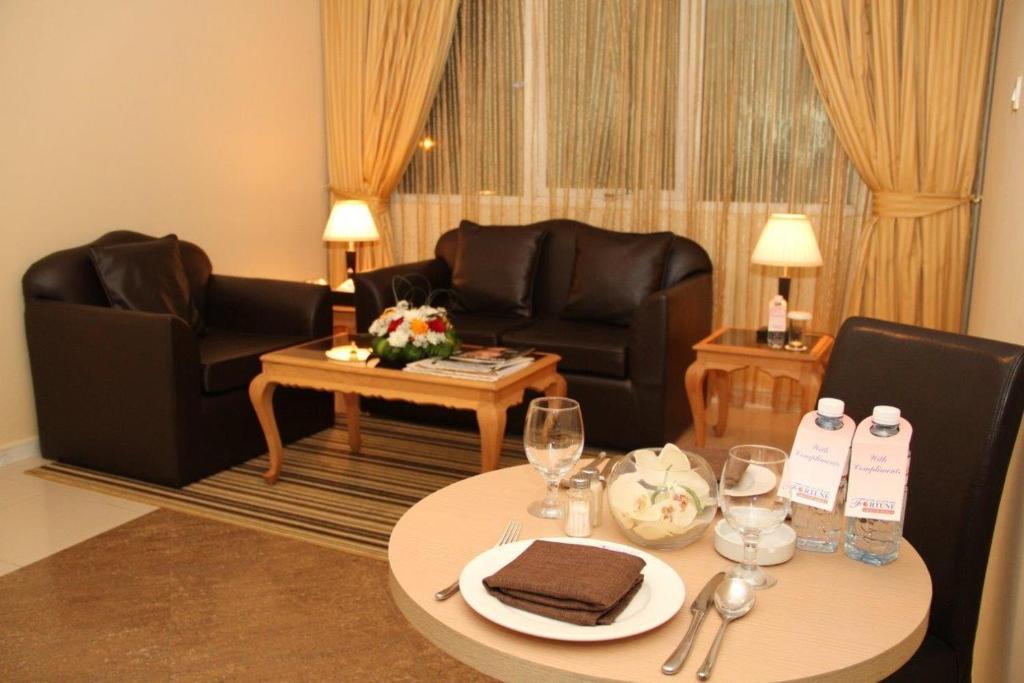 Royal Hotel Apartment Kalba Room photo